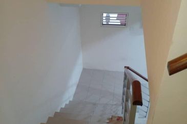 Brand New Double Storey Irama Perdana  LBS Puncak Alam Non Bumi Lot 