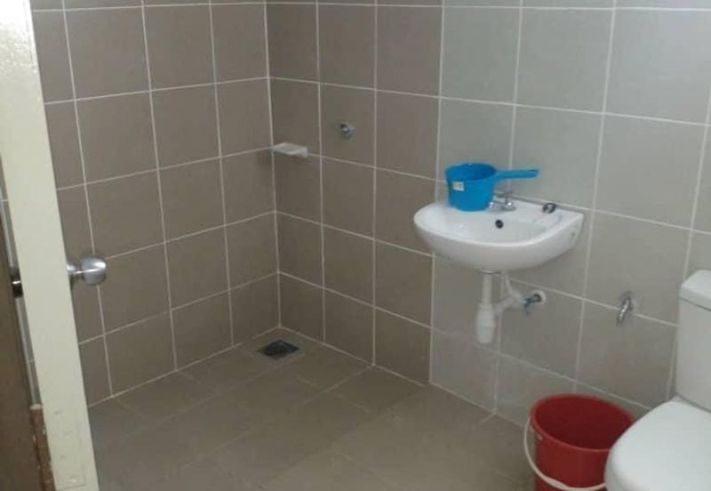 Brand New Double Storey Irama Perdana  LBS Puncak Alam Non Bumi Lot 