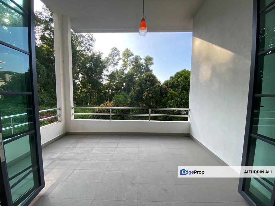 Three Srorey Semi D with Lift Jelutong Height Bukit Jelutong Selangor, Selangor, Bukit Jelutong