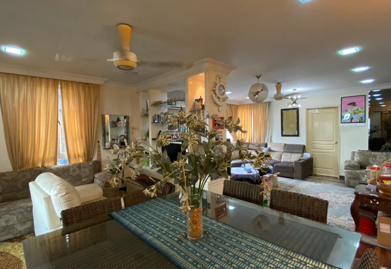  3 Storey Semi-Detached House at Puncak Tropika, Seksyen 9, Shah Alam