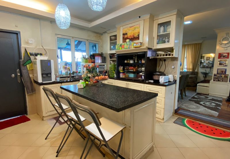  3 Storey Semi-Detached House at Puncak Tropika, Seksyen 9, Shah Alam