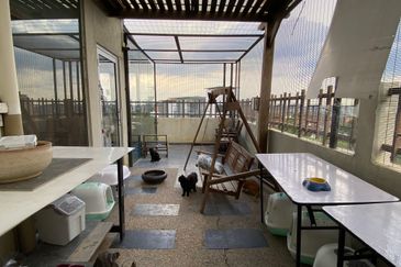  3 Storey Semi-Detached House at Puncak Tropika, Seksyen 9, Shah Alam