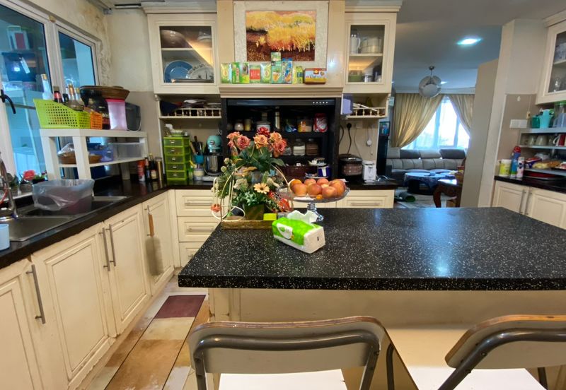  3 Storey Semi-Detached House at Puncak Tropika, Seksyen 9, Shah Alam