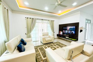 Avenue 2, Lake Valley