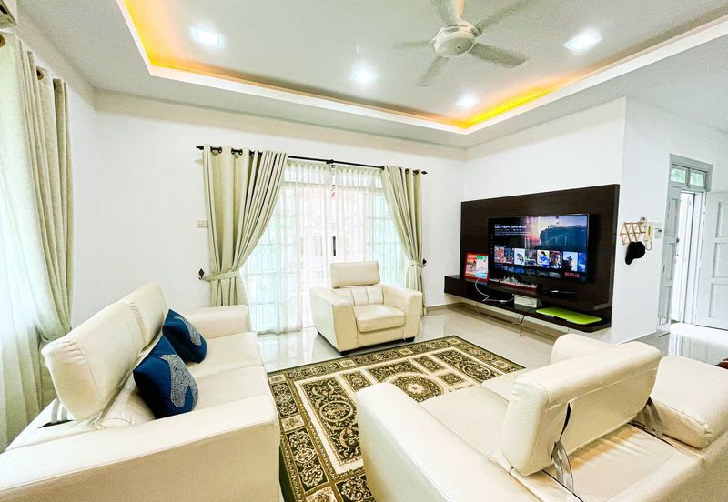 Avenue 2, Lake Valley