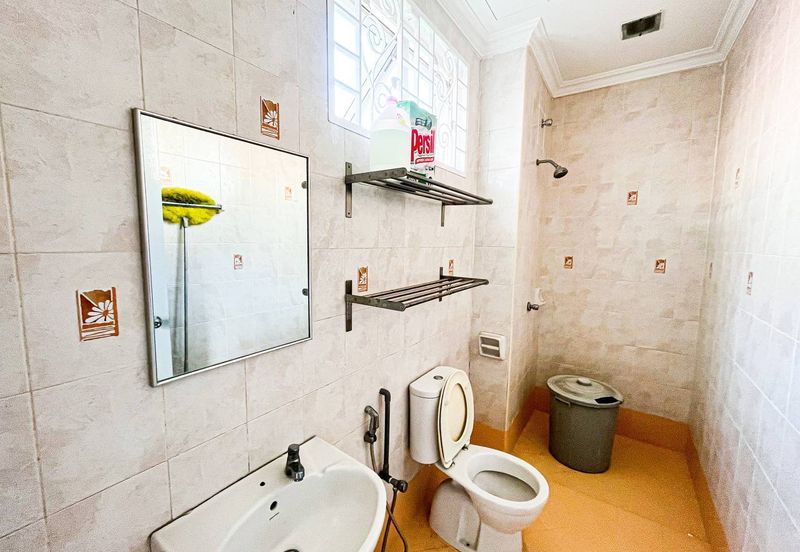 Avenue 2, Lake Valley