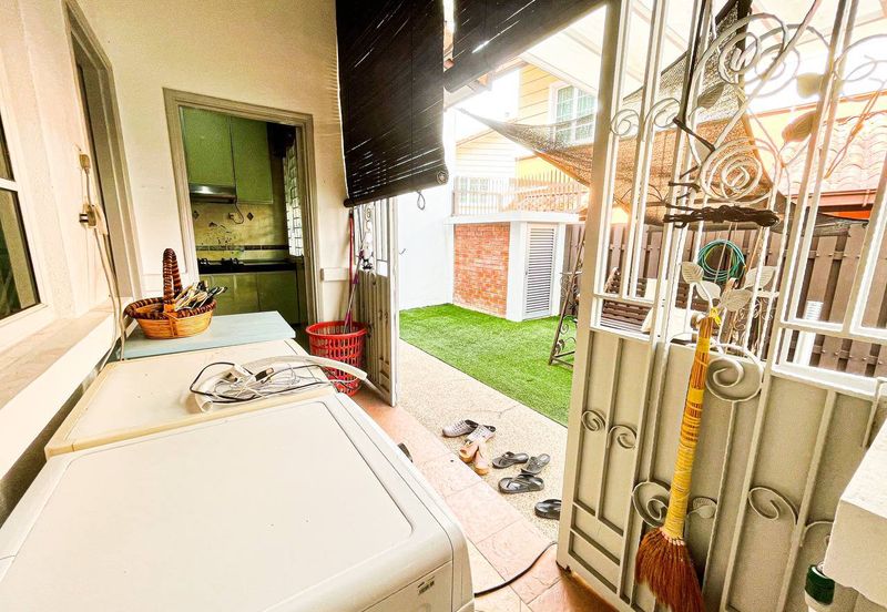 Avenue 2, Lake Valley