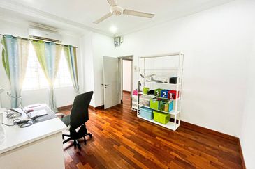 Avenue 2, Lake Valley