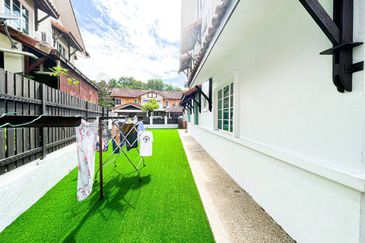 Avenue 2, Lake Valley