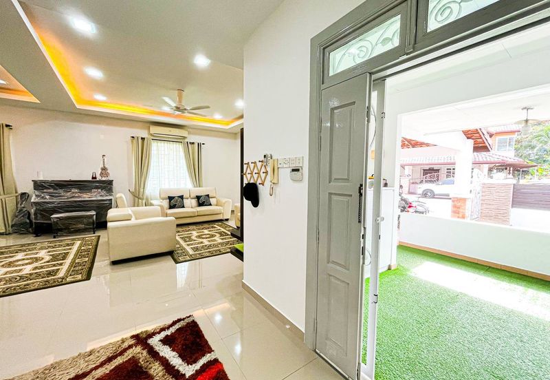 Avenue 2, Lake Valley