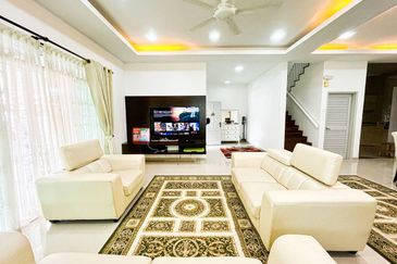 Avenue 2, Lake Valley