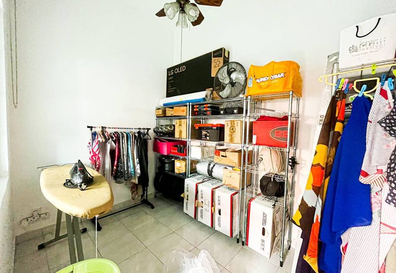 Avenue 2, Lake Valley