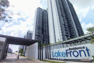 LakeFront Residence Cyberjaya