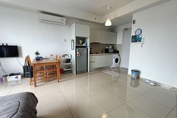 I Residence @ I City