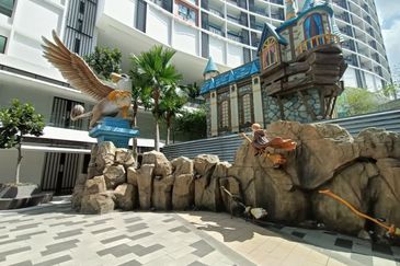 I Residence @ I City