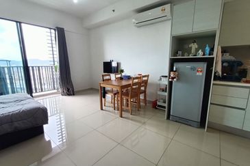 I Residence @ I City