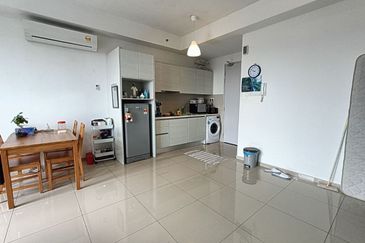 I Residence @ I City