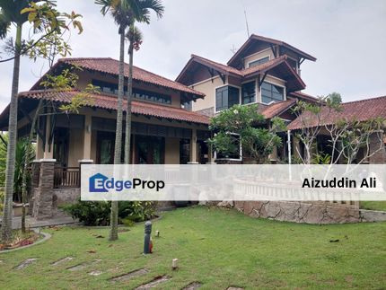 Double Storey Balinese Style Bungalow with Swimming Pool at Seksyen 7 Shah Alam, Selangor, Shah Alam