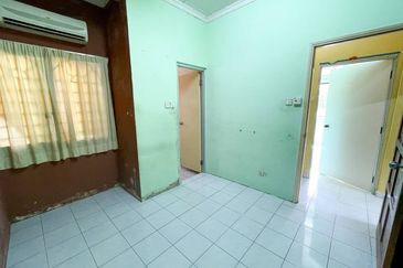 Bandar Tun Hussein Onn