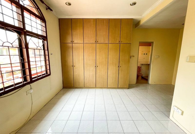 Bandar Tun Hussein Onn