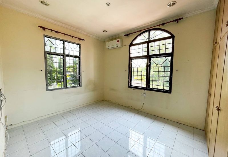 Bandar Tun Hussein Onn