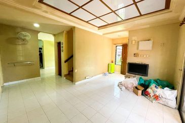 Bandar Tun Hussein Onn