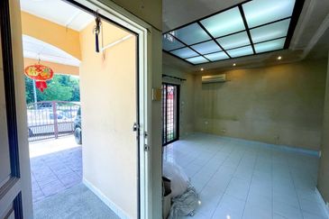 Bandar Tun Hussein Onn