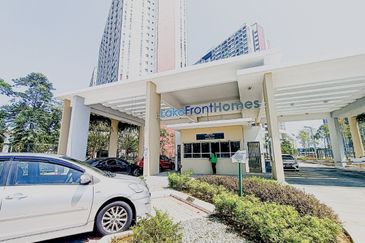 LakeFront Residence Cyberjaya