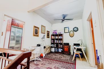 Double Storey Jalan Serambi, Bukit Jelutong, Shah Alam Extended Back