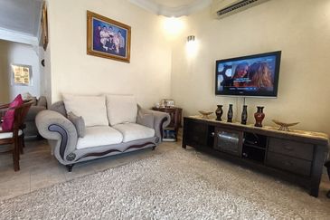 Double Storey Jalan Serambi, Bukit Jelutong, Shah Alam Extended Back