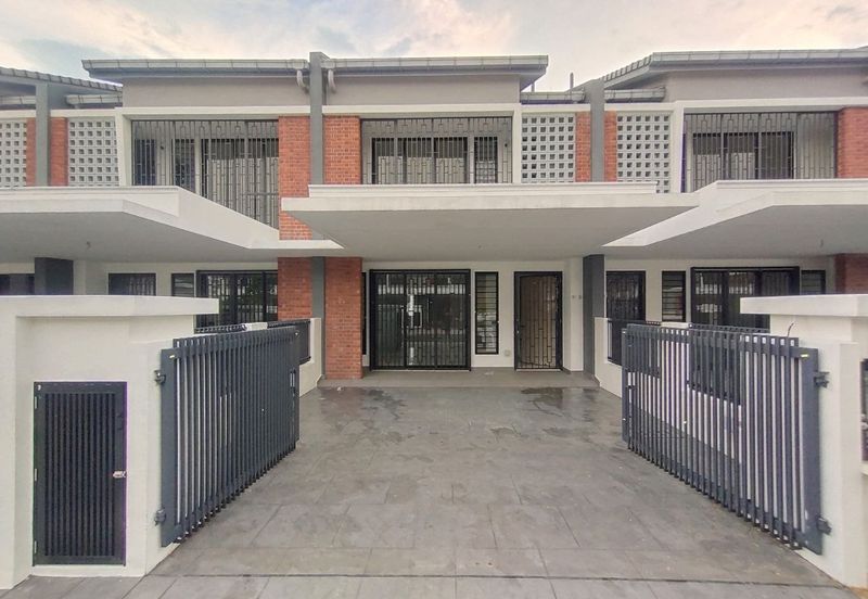 Elmina Green Three @ City of Elmina