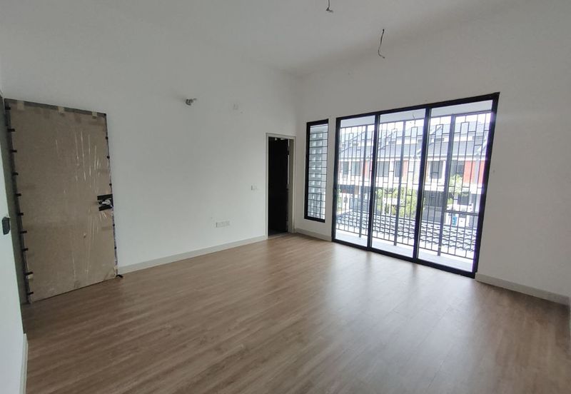 Elmina Green Three @ City of Elmina