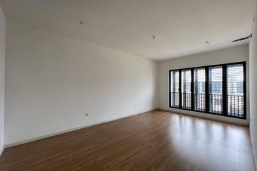 Double Storey Superlink Terrace LAGENDA GARDENS, JALAN TERATAK, BUKIT JELUTONG 