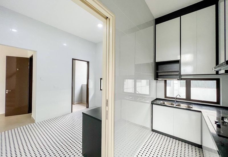 3 Storey Terrace @ The Mulia Residence, Cyberjaya -Facing Open/Clubhouse