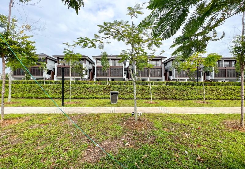 3 Storey Terrace @ The Mulia Residence, Cyberjaya -Facing Open/Clubhouse