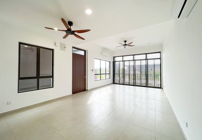 3 Storey Terrace @ The Mulia Residence, Cyberjaya -Facing Open/Clubhouse