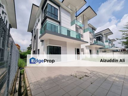 Luxurious Three Storey SEMI D D’Prestij Villa Perdana Kajang, Selangor, Kajang