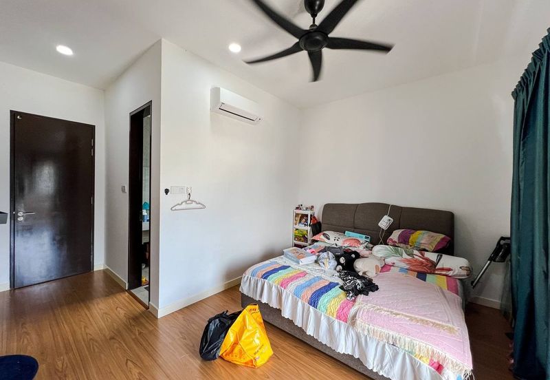 3 Storey Terrace House  THE MULIA RESIDENCES, CYBERJAYA  