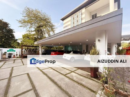 Nice 3.5 storey bungalow with private pool & lift @ Equine Park, Seri Kembangan , Selangor, Puchong South