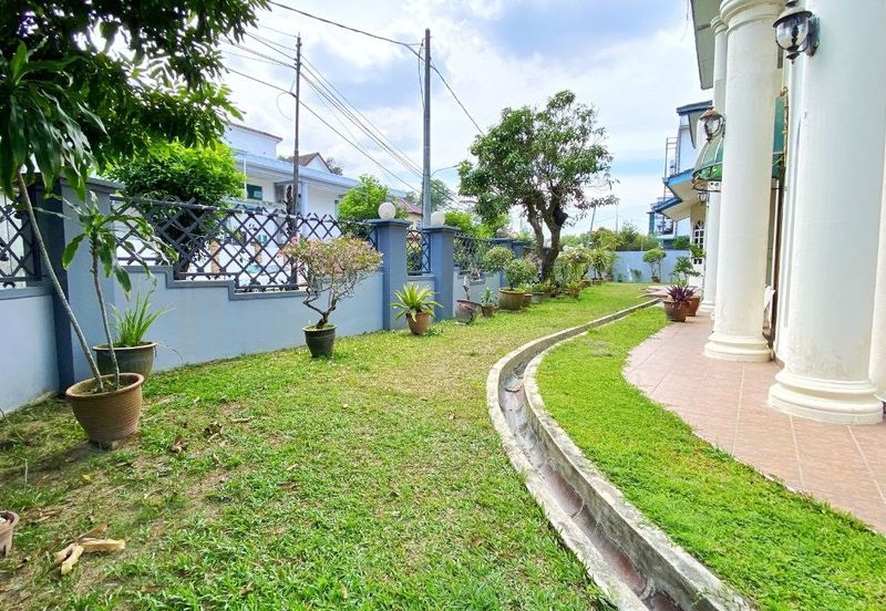 Double  Storey  Bungalow Jalan Pekaka  Seksyen 8 Kota Damansara