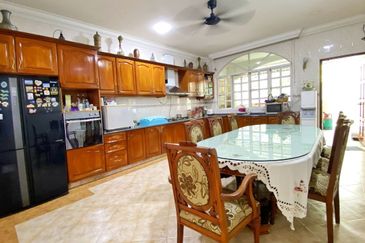 Double  Storey  Bungalow Jalan Pekaka  Seksyen 8 Kota Damansara