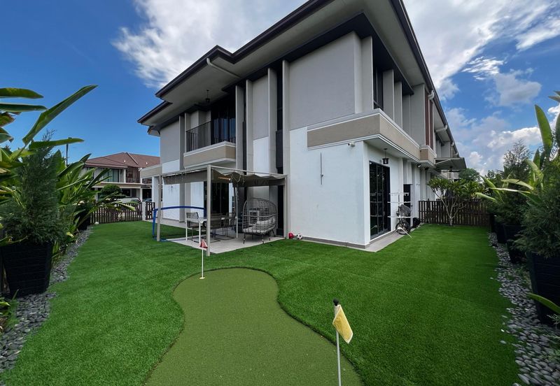 Isle of Botanica, Setia Eco Glades