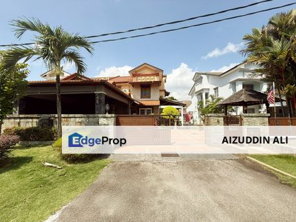 Fully renovated & Facing Open Semi D 2.5 STOREY UKAY PERDANA, Selangor, Ampang