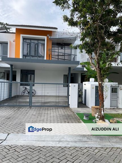 Double Storey Superlink Summerglades, Perdana Lakeview West, Cyberjaya. , Selangor, Cyberjaya
