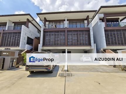 RENOVATED 🔥3 Storey Terrace House The Mulia Residences Cyberjaya, Selangor, Cyberjaya