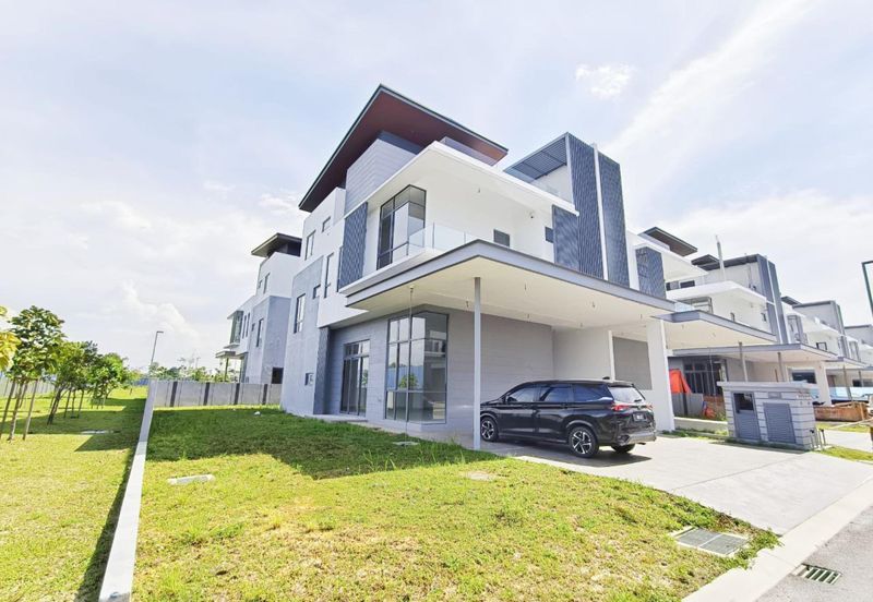 Broadleaf Residences, Hometree