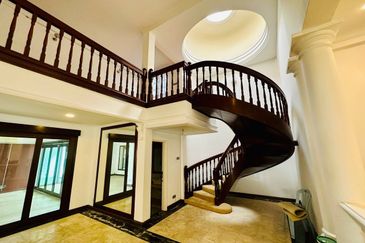 [ Huge , Prime Area]BUNGALOW 2 Storey@  BUKIT TUNKU KENNY HILLS, KUALA LUMPUR