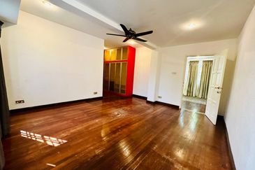 [ Huge , Prime Area]BUNGALOW 2 Storey@  BUKIT TUNKU KENNY HILLS, KUALA LUMPUR