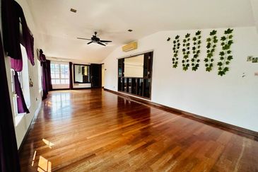 [ Huge , Prime Area]BUNGALOW 2 Storey@  BUKIT TUNKU KENNY HILLS, KUALA LUMPUR