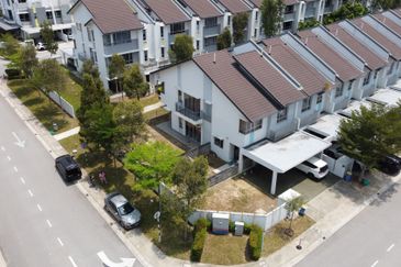 Tropicana Aman Bayan Residences